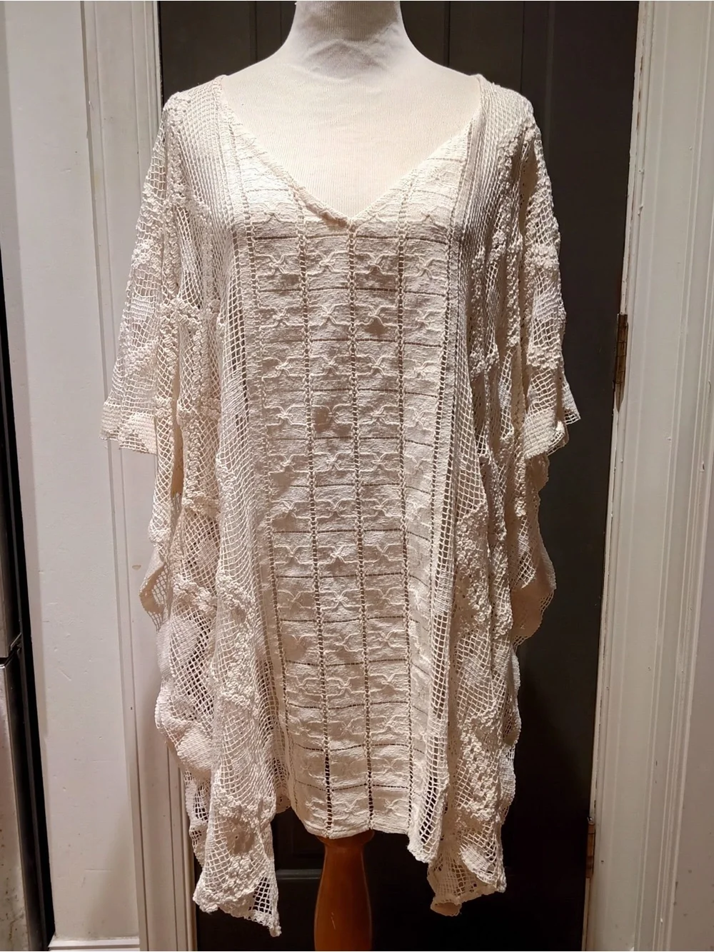 Free people sunshine Women’s Cream Crochet Beach Cover-Up